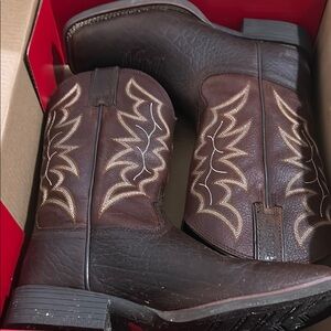 Justin Boots Chet Pebble Brown Cowhide Wide Square Toe Cowboy Western Boots